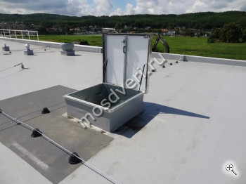 Люк на крышу 1000x1000 Л-115 - купить от производителя Мосдвери Люк на крышу 1000x1000 Л-115